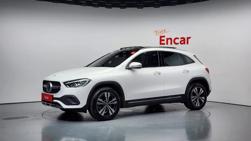Mercedes-Benz GLA-Class