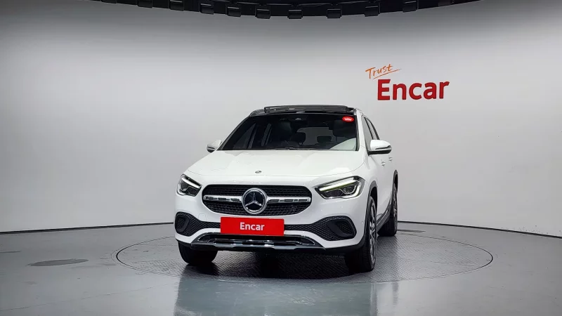 Mercedes-Benz GLA-Class