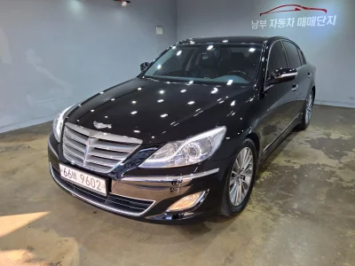 Hyundai Genesis