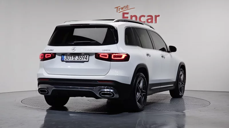 Mercedes-Benz GLB-Class