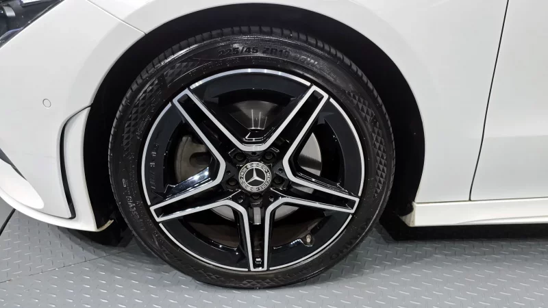 Mercedes-Benz CLA-Class