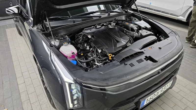 Kia K8