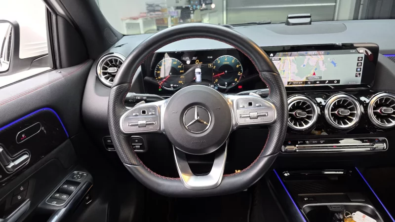 Mercedes-Benz GLA-Class