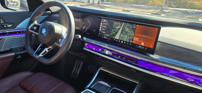 BMW i7