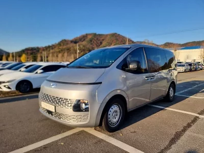 Hyundai Staria