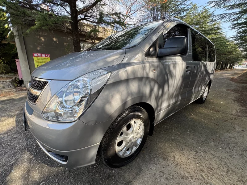 Hyundai Grand Starex