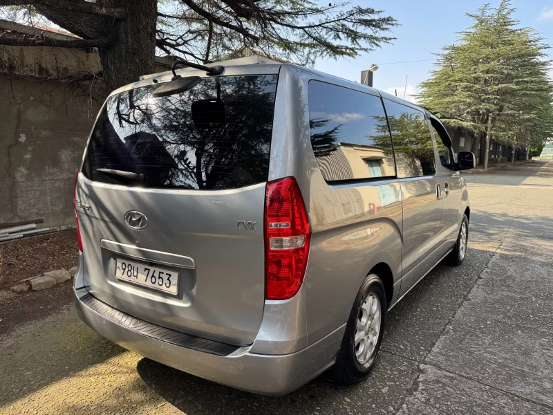 Hyundai Grand Starex