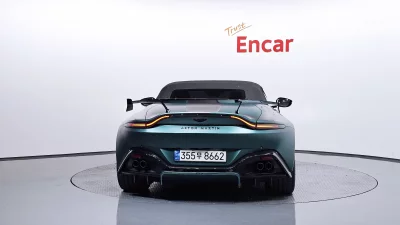 Aston Martin VANTAGE