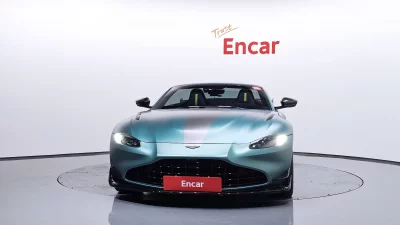 Aston Martin VANTAGE