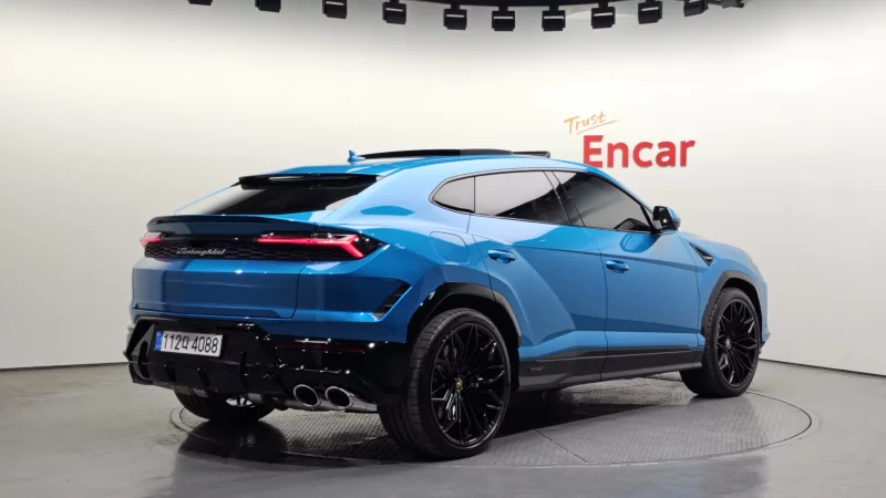 Lamborghini URUS