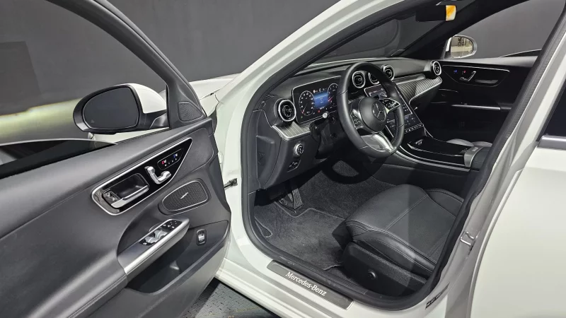 Mercedes-Benz C-Class