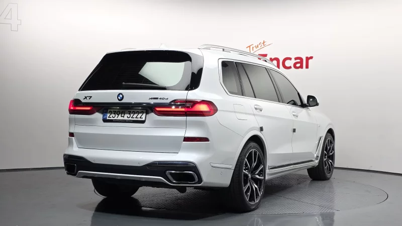 BMW X7