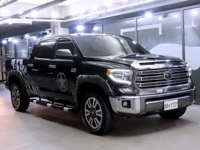 Toyota TUNDRA