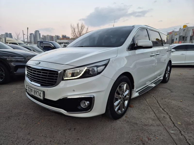Kia Carnival