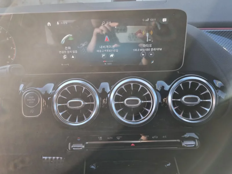 Mercedes-Benz GLA-Class