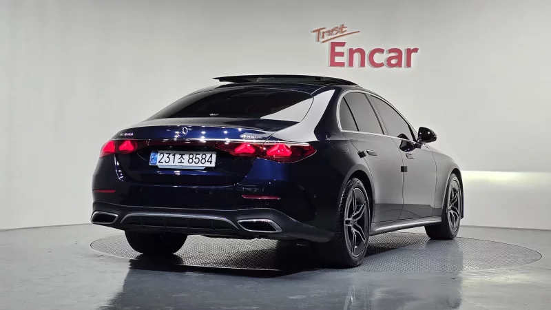 Mercedes-Benz E-Class