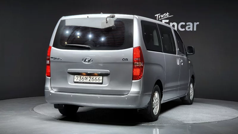 Hyundai Grand Starex