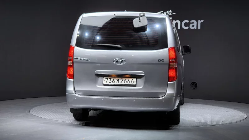 Hyundai Grand Starex