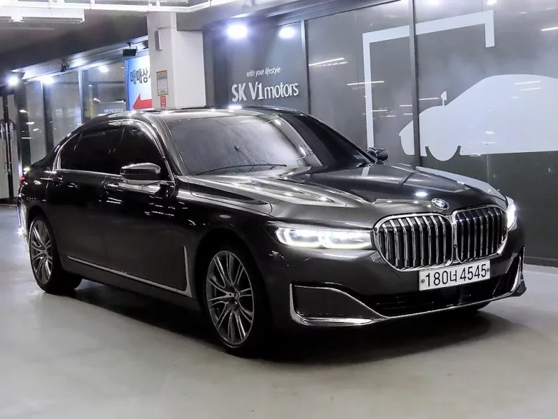 BMW 7-Series