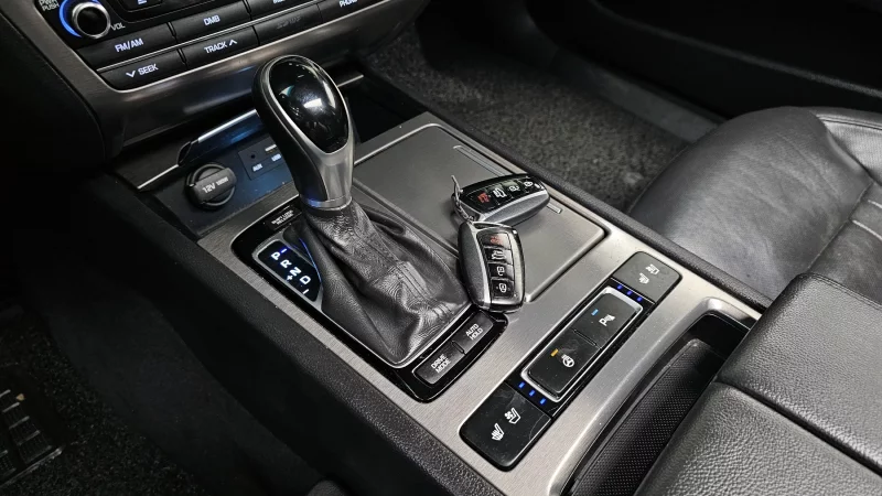 Hyundai Genesis