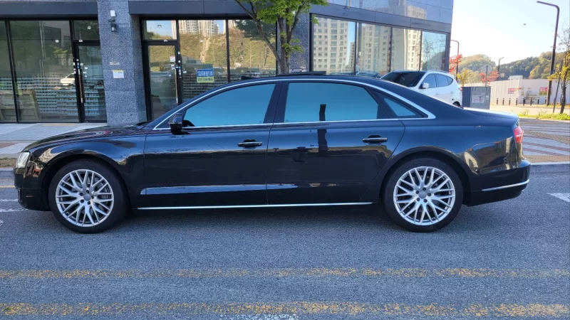 Audi A8