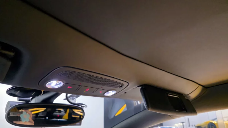 Lamborghini AVENTADOR