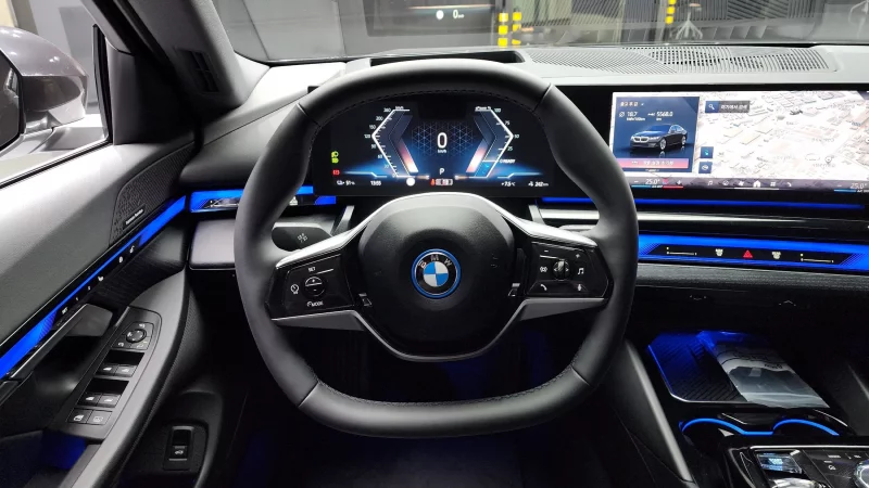 BMW i5