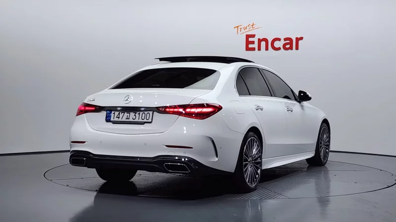 Mercedes-Benz C-Class