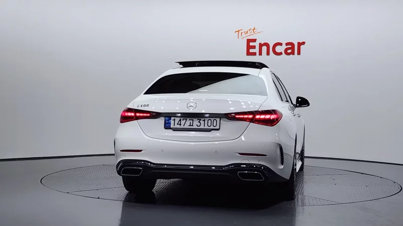 Mercedes-Benz C-Class