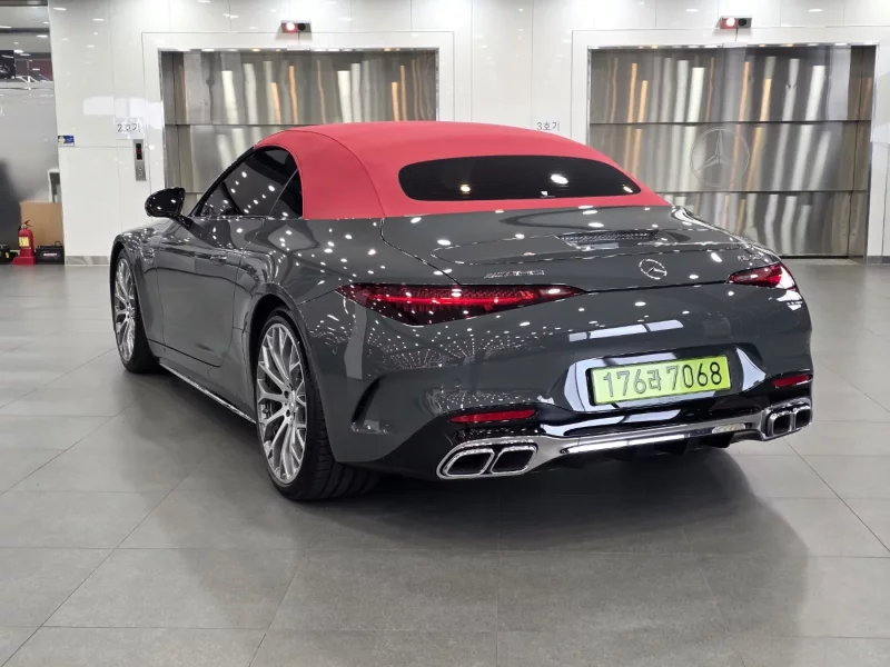 Mercedes-Benz SL-Class