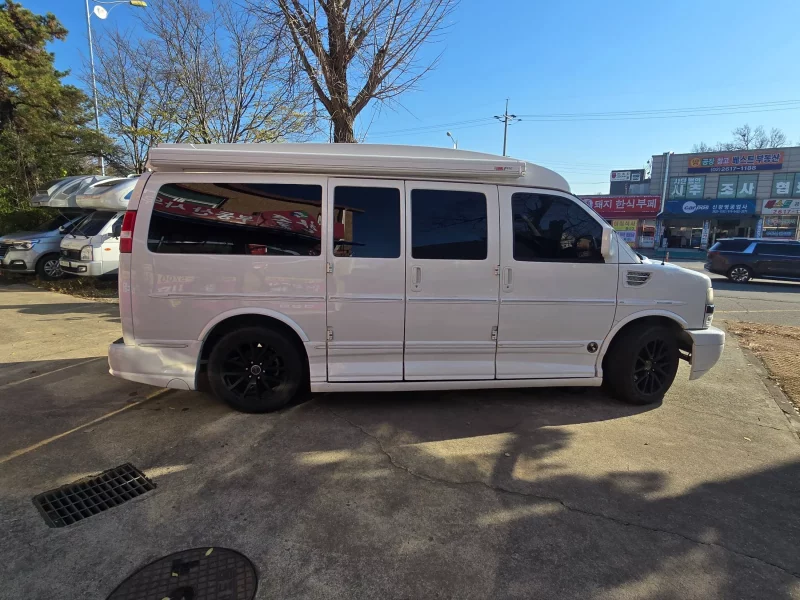 Chevrolet Express Van