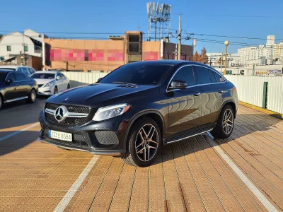Mercedes-Benz GLE-Class