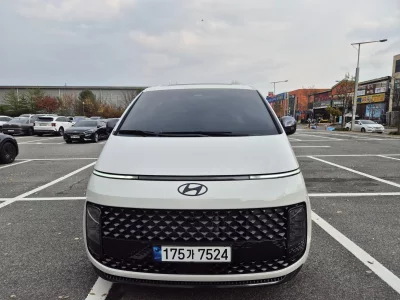 Hyundai Staria