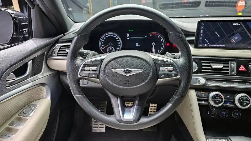Genesis G70