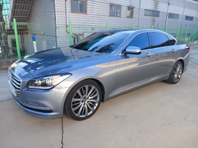 Hyundai Genesis