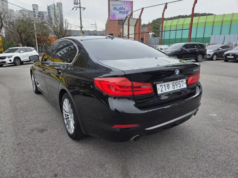 BMW 5-Series