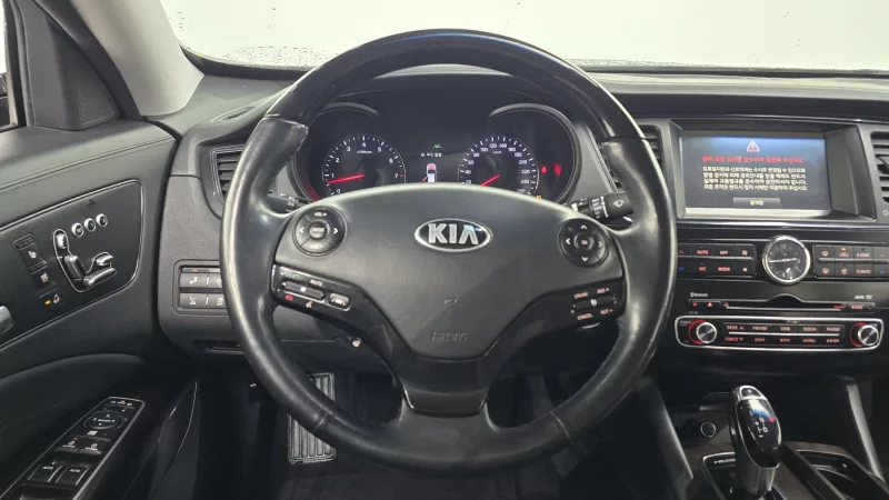 Kia K9