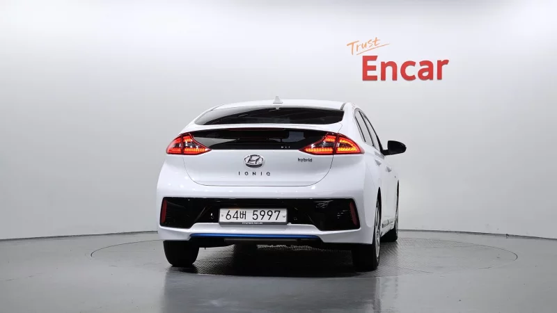 Hyundai Ioniq