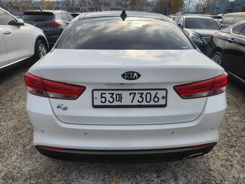 Kia K5