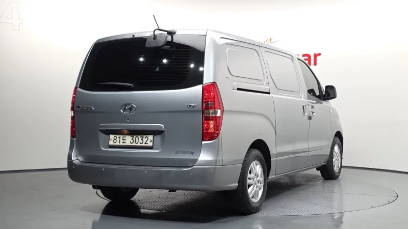 Hyundai Grand Starex