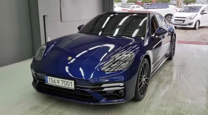 Porsche PANAMERA