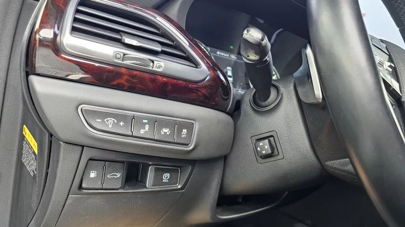 Genesis EQ900