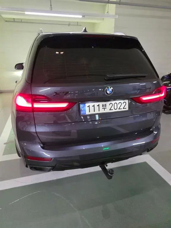 BMW X7