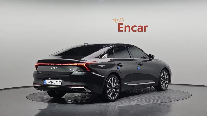 Kia K8