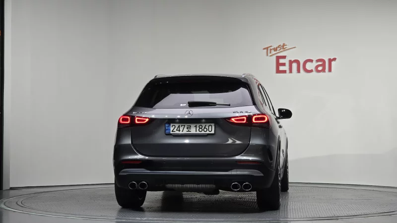 Mercedes-Benz GLA-Class