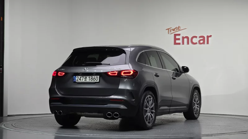 Mercedes-Benz GLA-Class