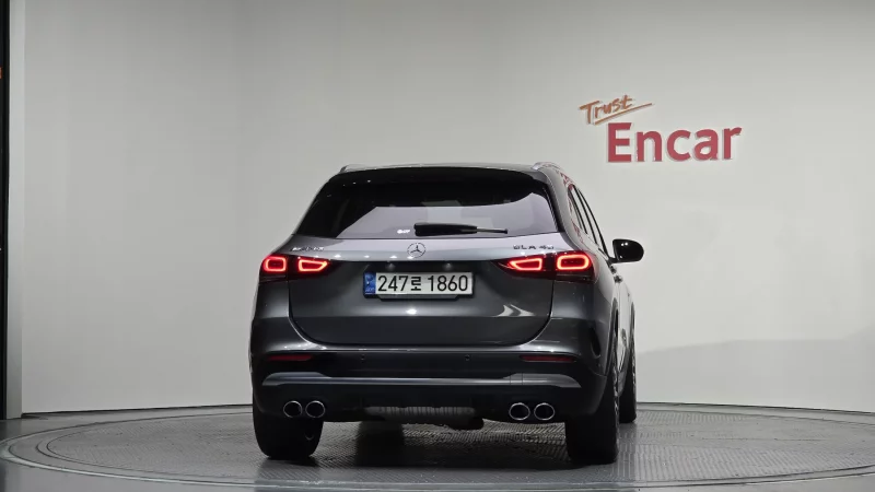 Mercedes-Benz GLA-Class