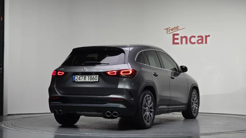 Mercedes-Benz GLA-Class