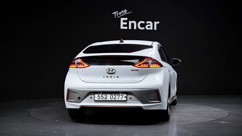 Hyundai Ioniq