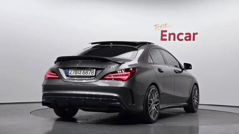 Mercedes-Benz CLA-Class